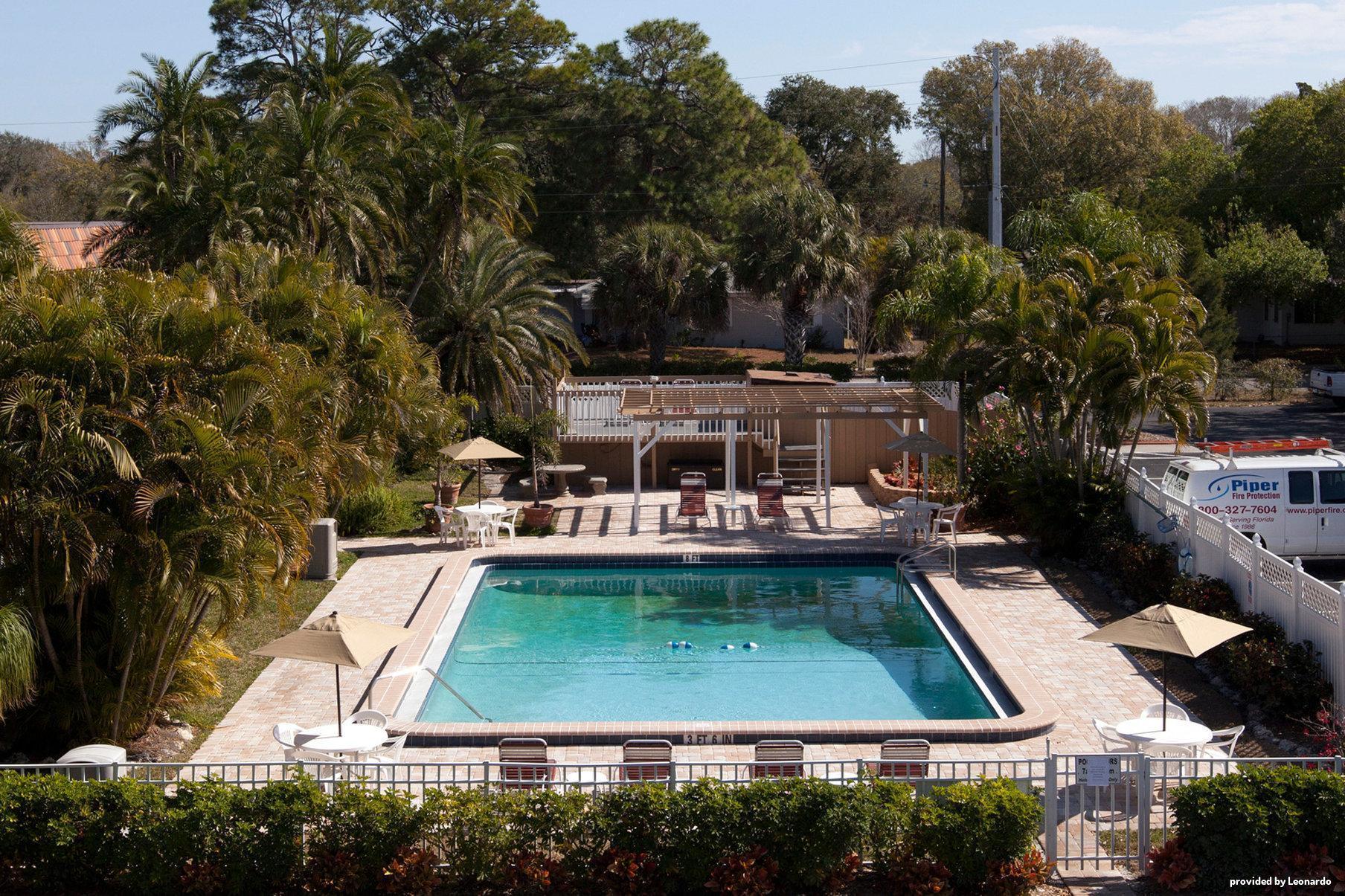 Baymont By Wyndham Sarasota Hotel Facilities photo